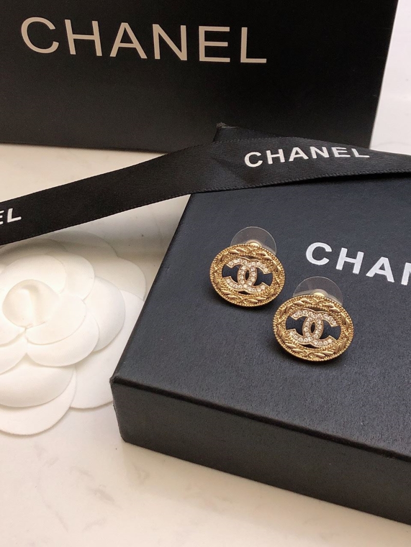 Ch**el earrings